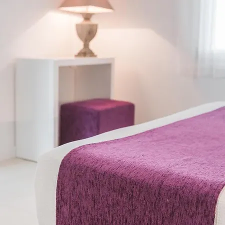 Feinikas Villa *