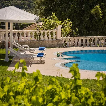 Feinikas Villa Metaxata