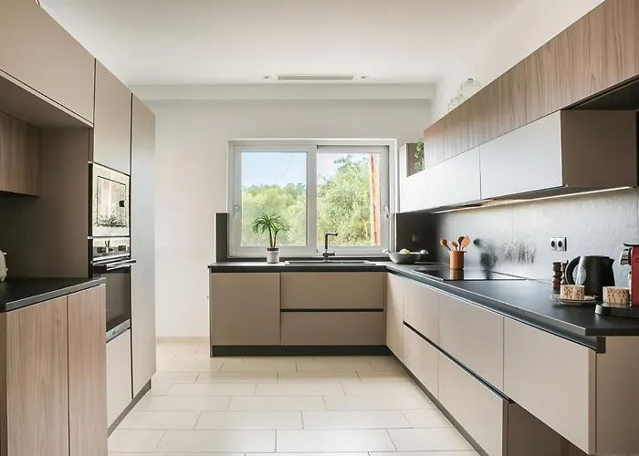 Feinikas Μεταξάτα